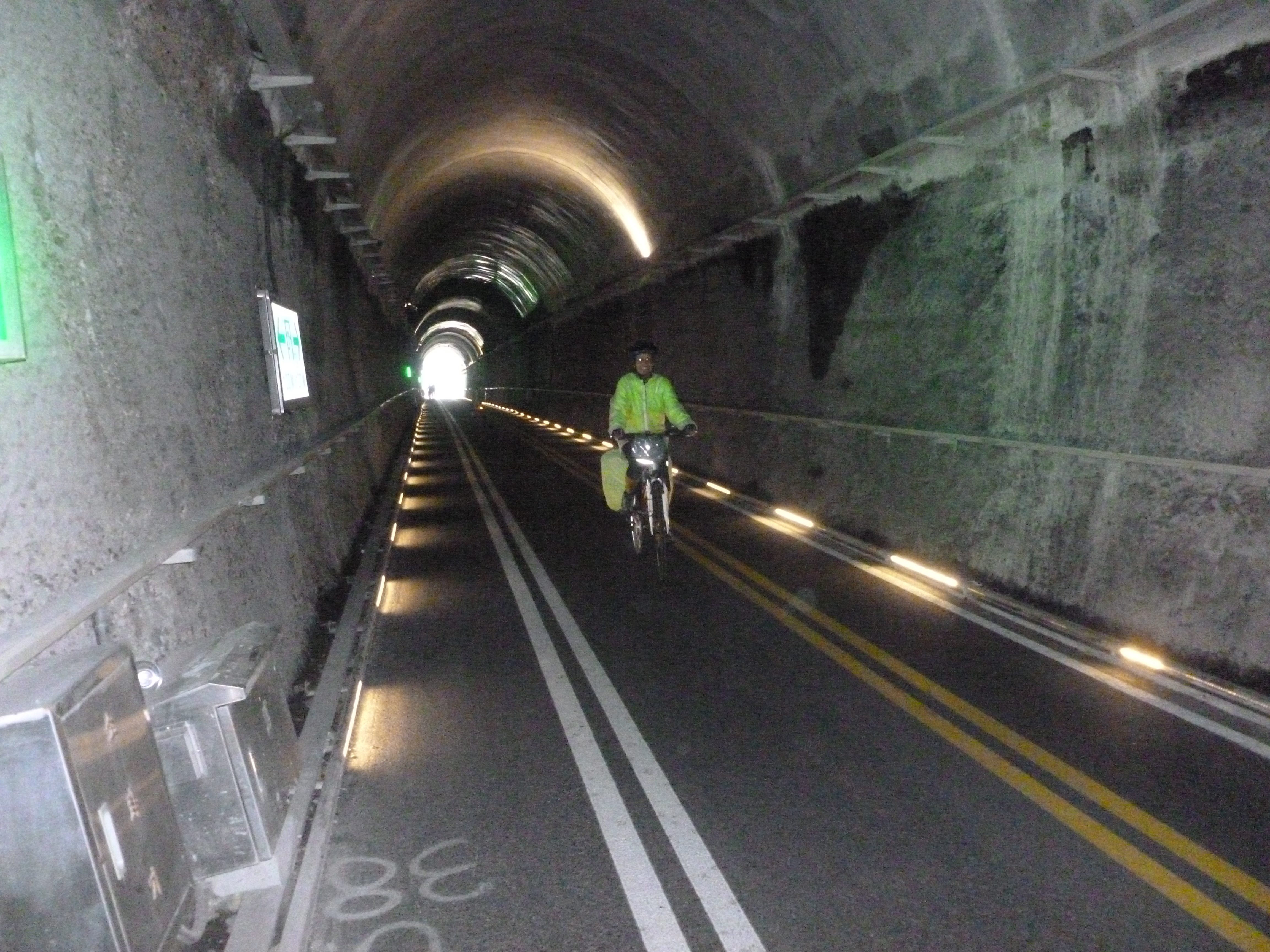 05 Bicycle Tunnel.jpg